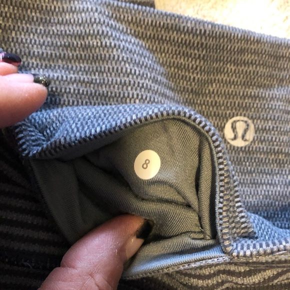 Lululemon WUP size 8 - Picture 1 of 7